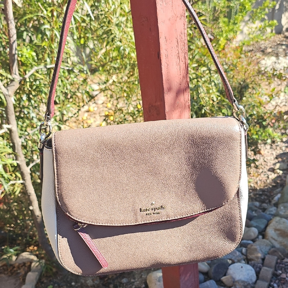 Kate Spade Tan and Cream Shoulder Bag